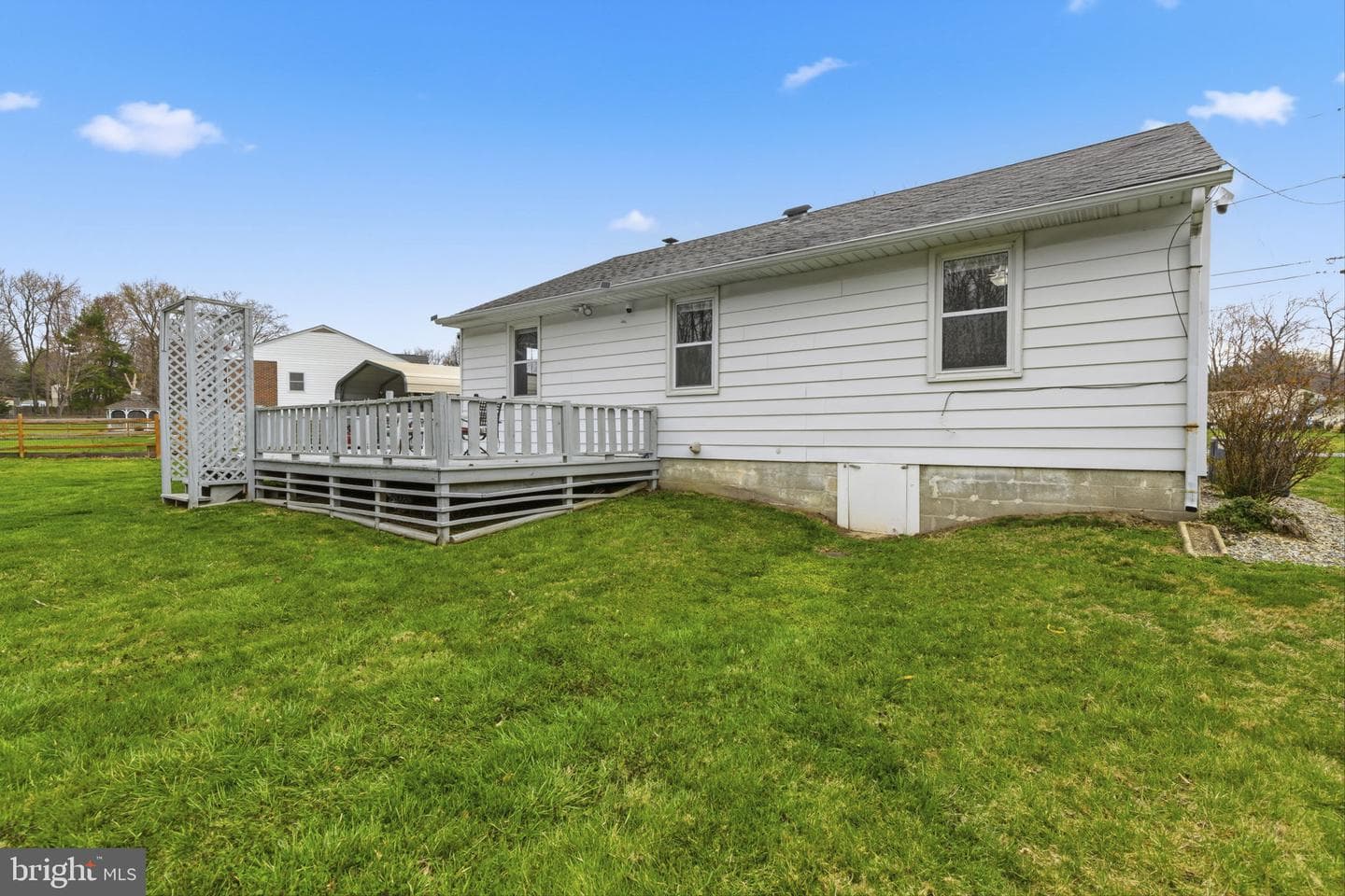 1503 Green Road photo 28