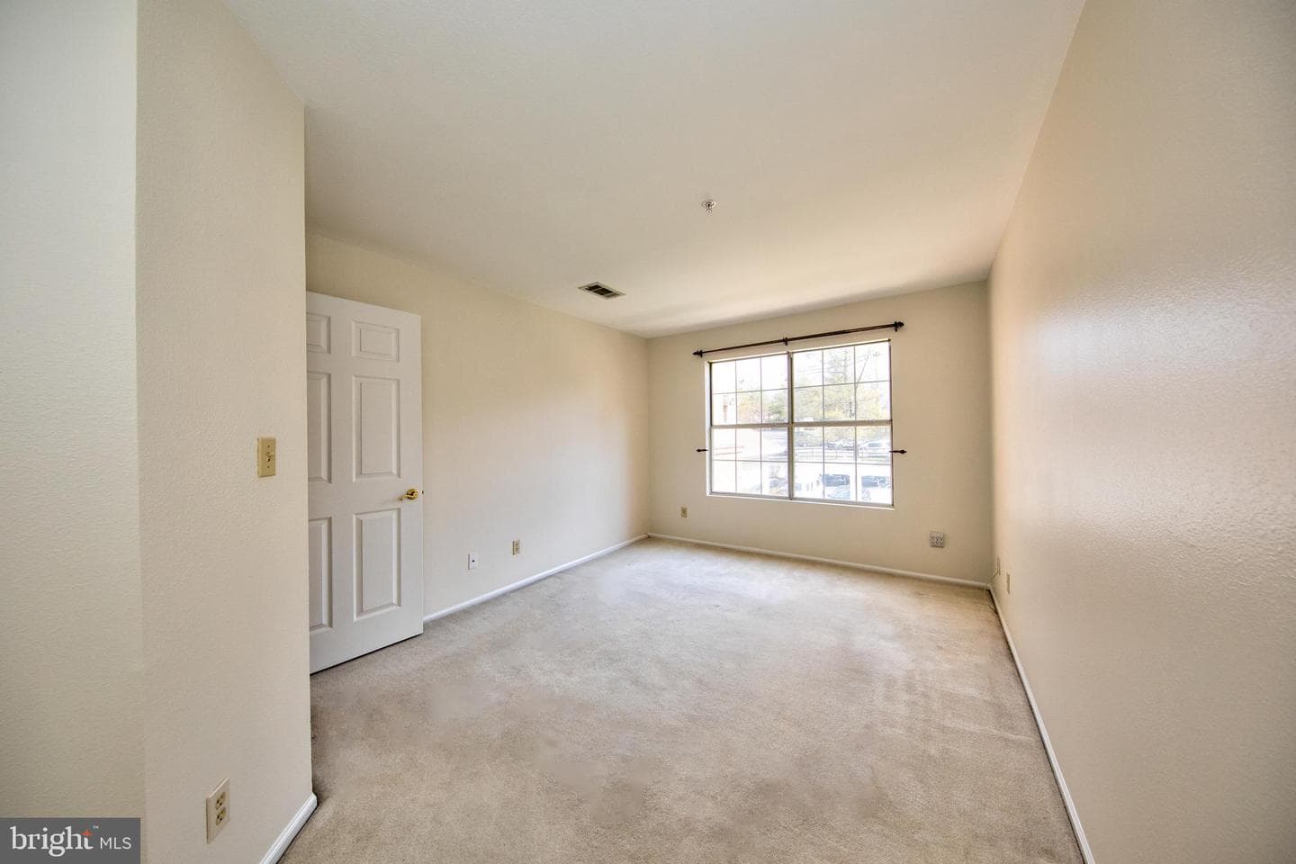 302 Canterbury Road #302-J photo 16
