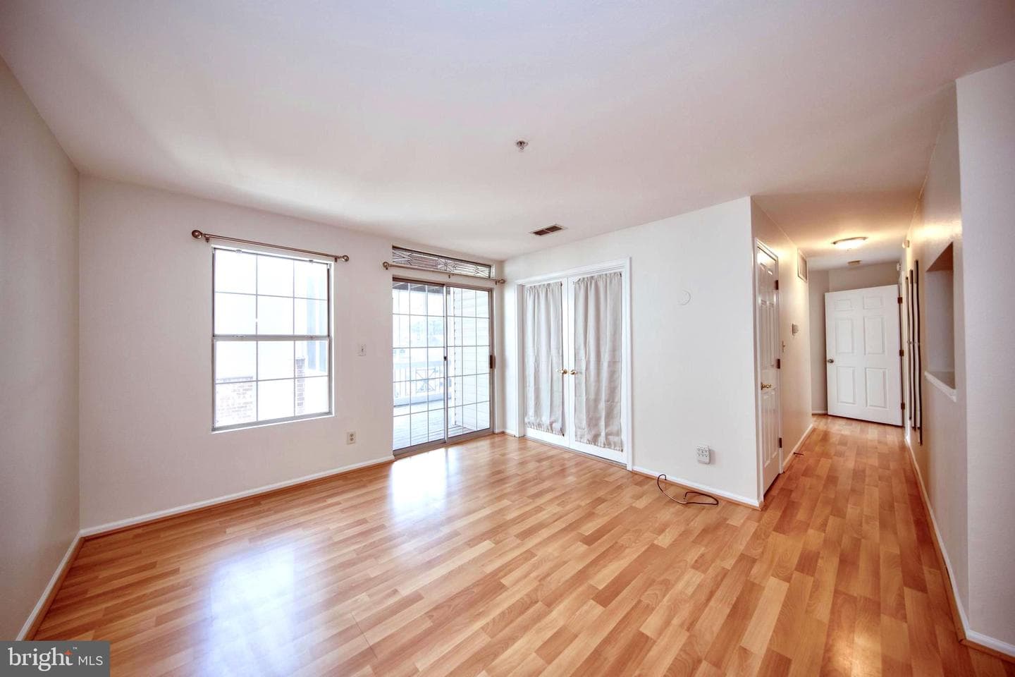 302 Canterbury Road #302-J photo 9