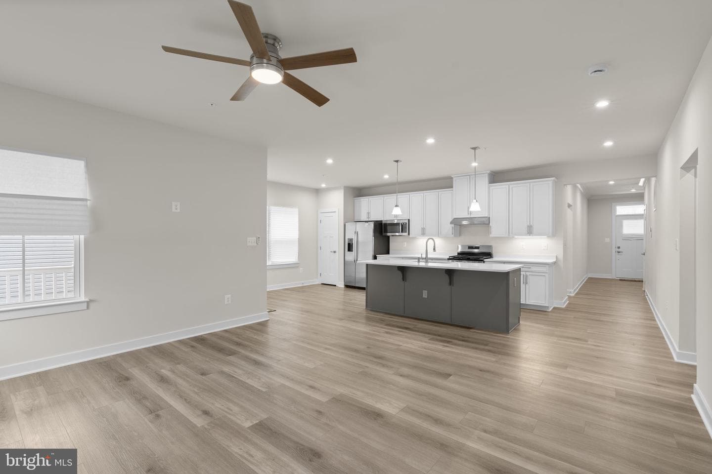 747 Sagebrush Loop photo 8