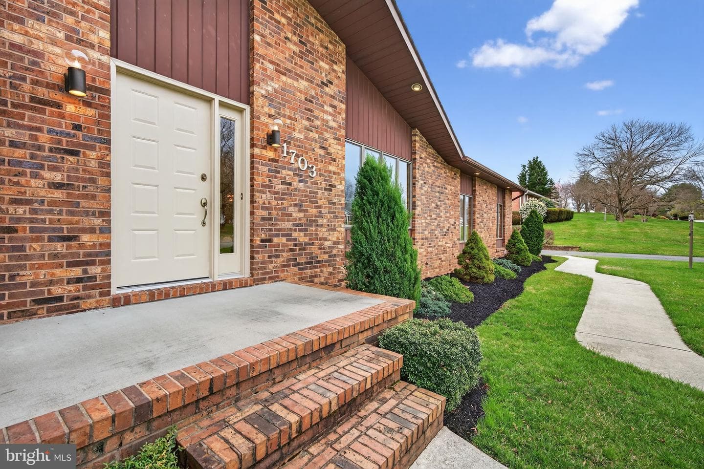1703 Brickhouse Ln, Fallston