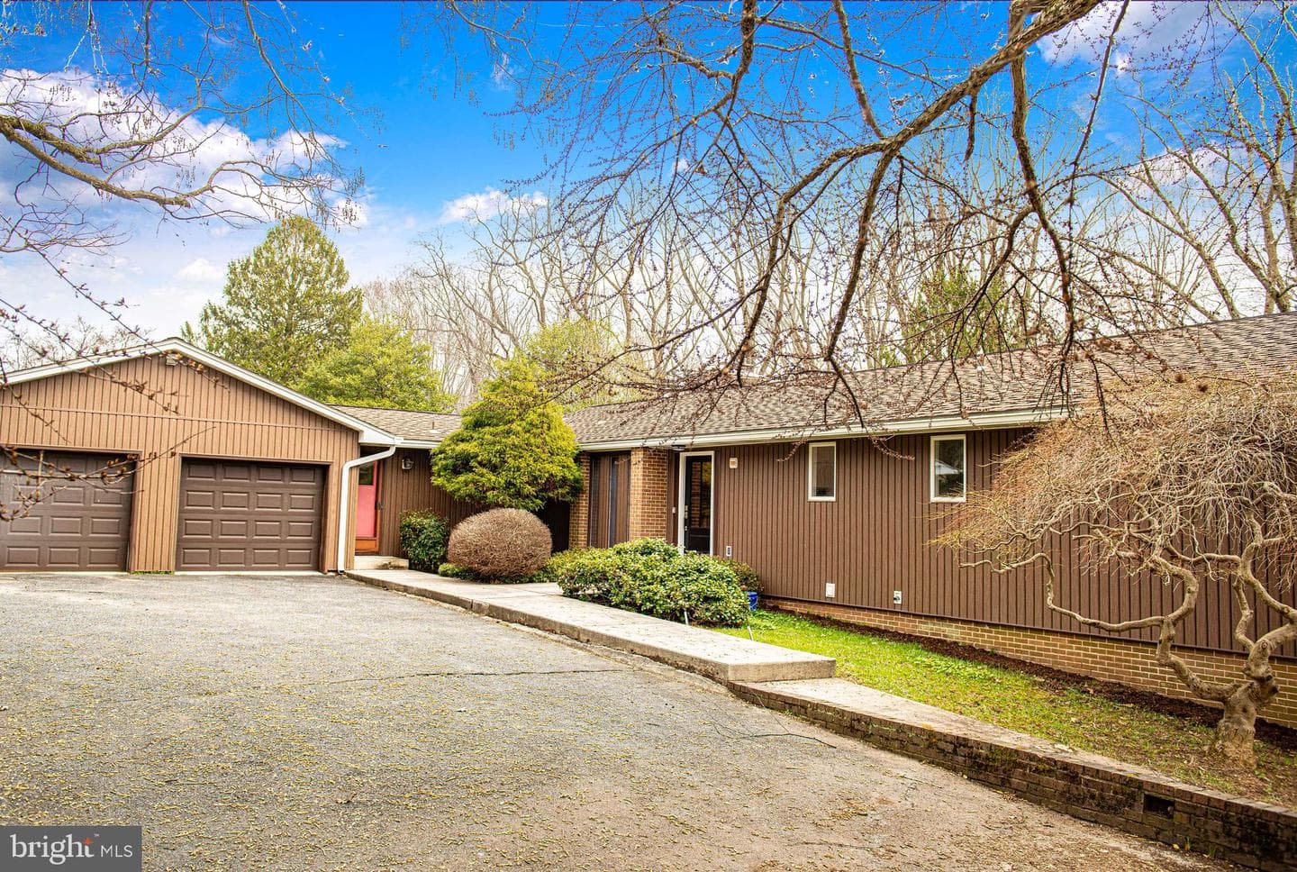 127 Briarcliff Lane photo 15
