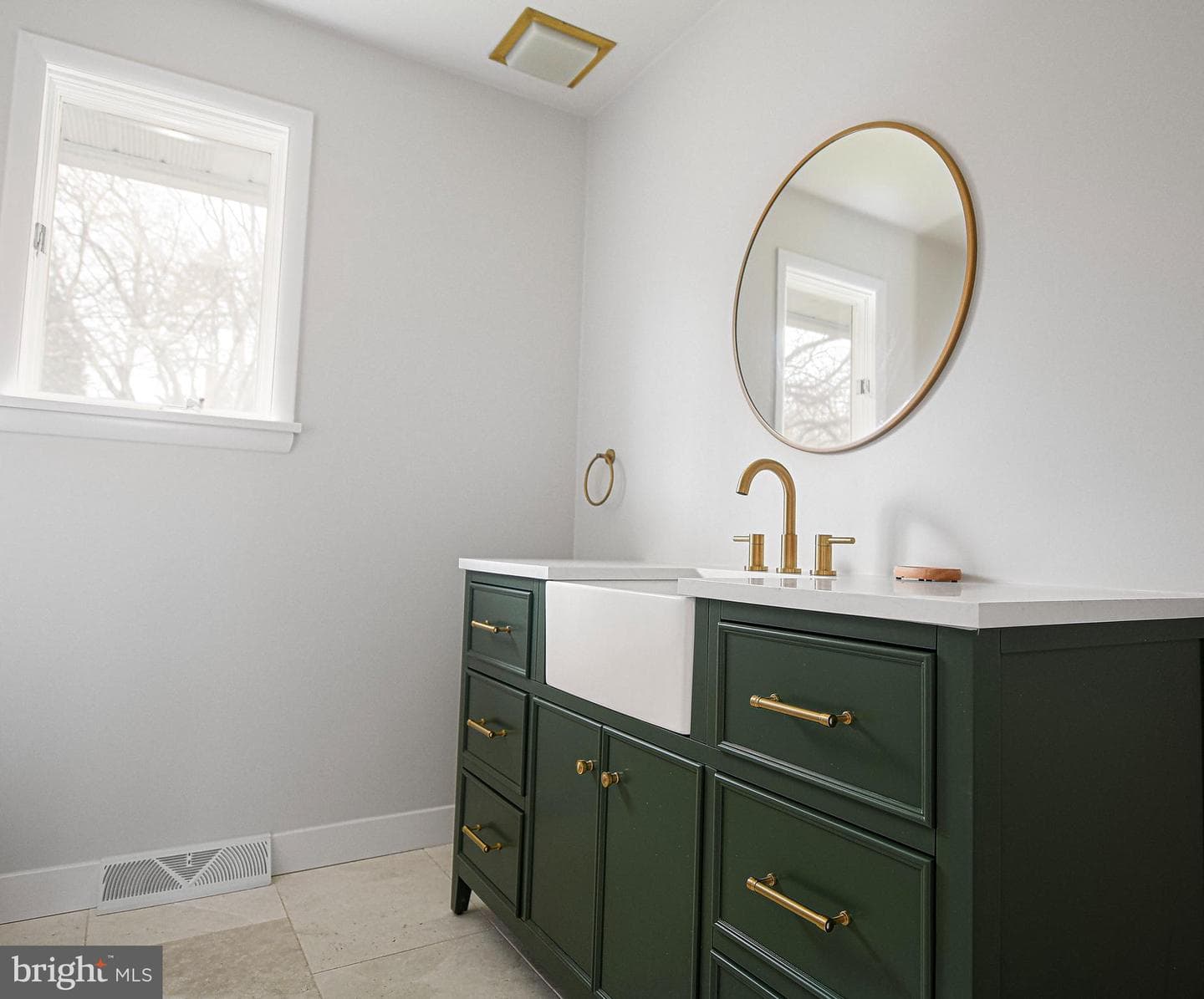 127 Briarcliff Lane photo 3