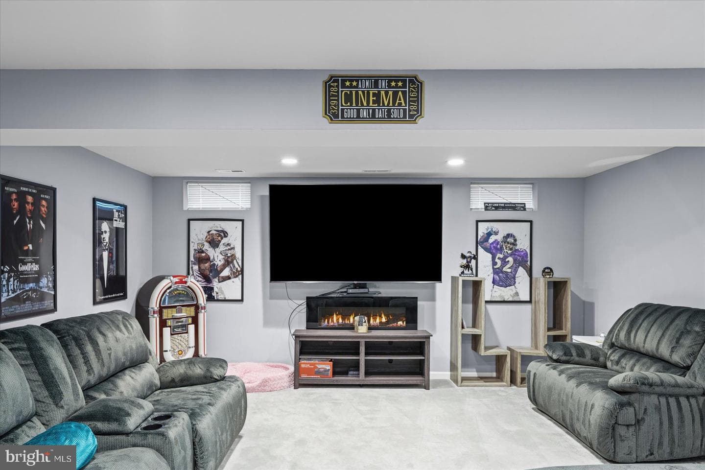 41 Saturn Drive photo 13