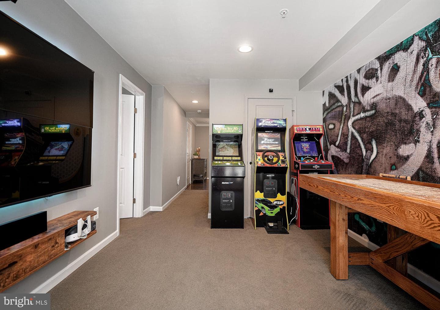 1264 Colonnade Lane photo 8