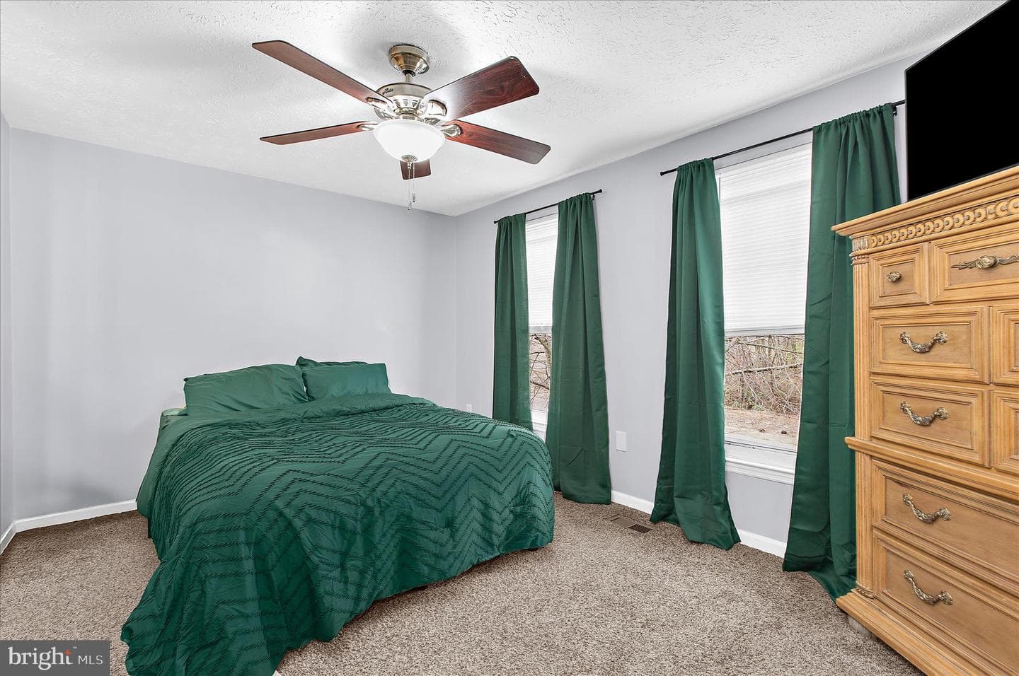 911 N Angel Valley Court photo 16
