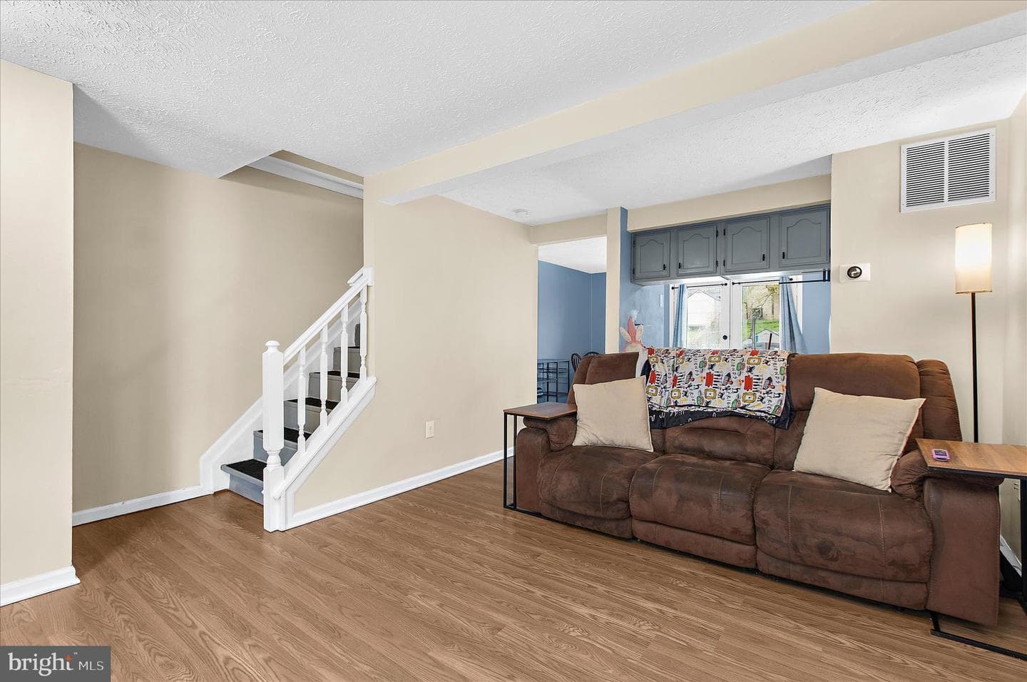 911 N Angel Valley Court photo 5