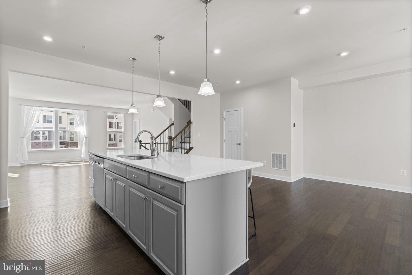 733 Iron Gate Road photo 9