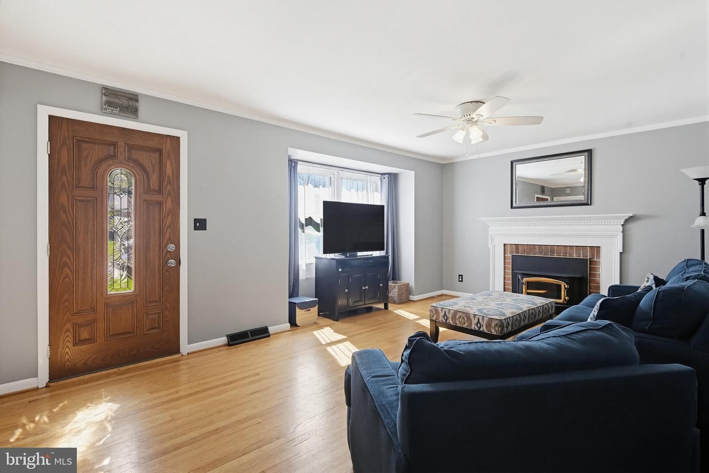620 Lee Way photo 2