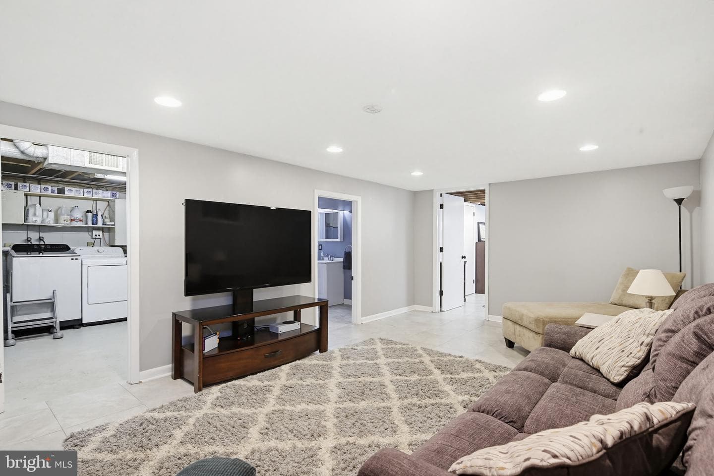 620 Lee Way photo 20