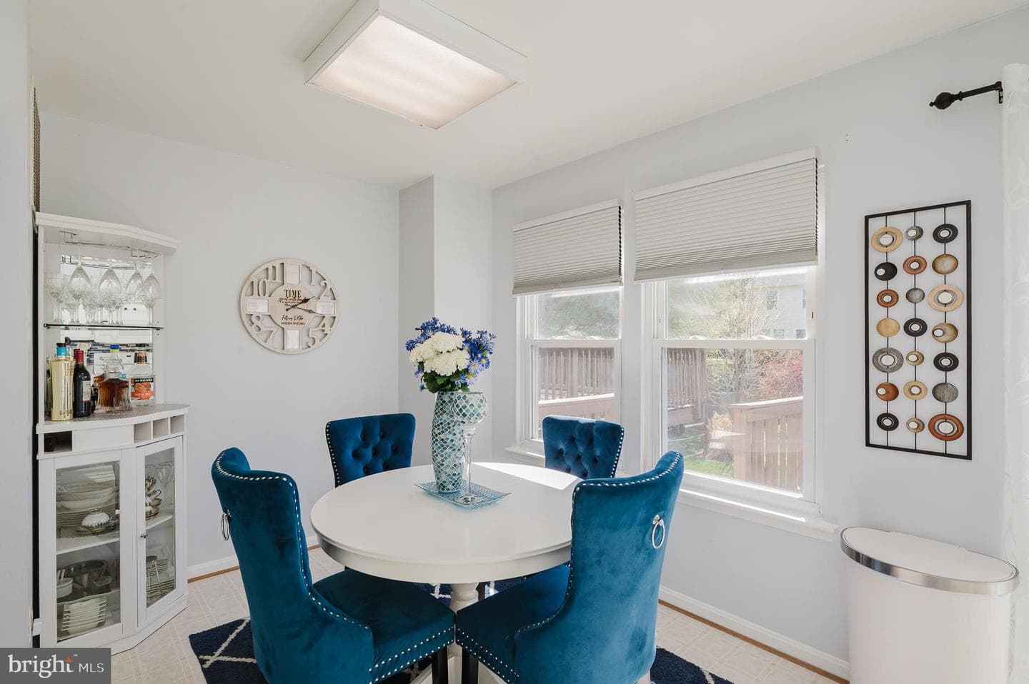 304 Sunray Court photo 10