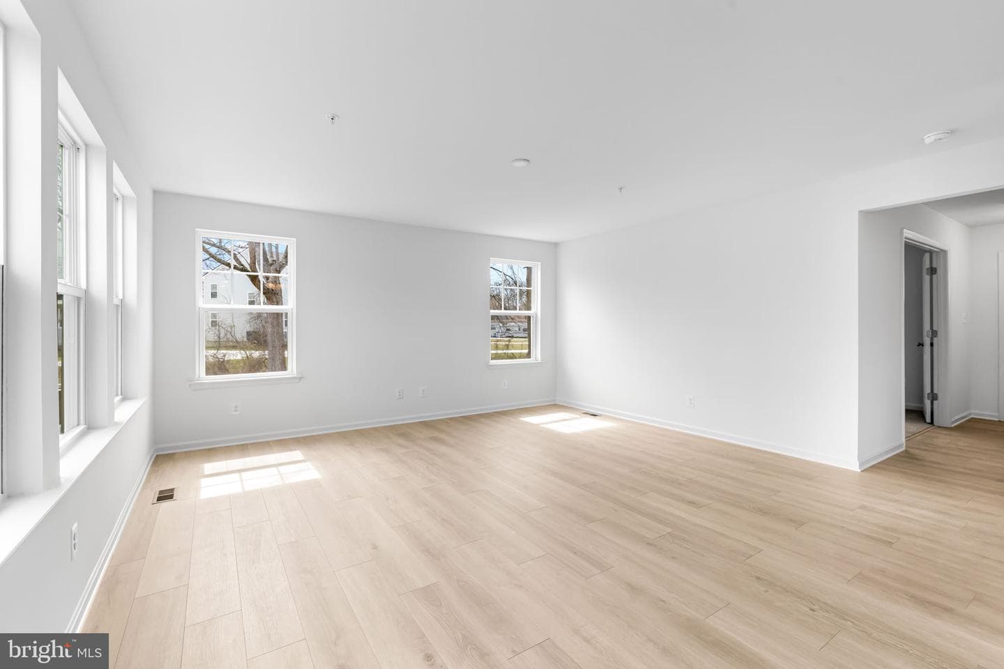 2115 Nuttal Avenue photo 5