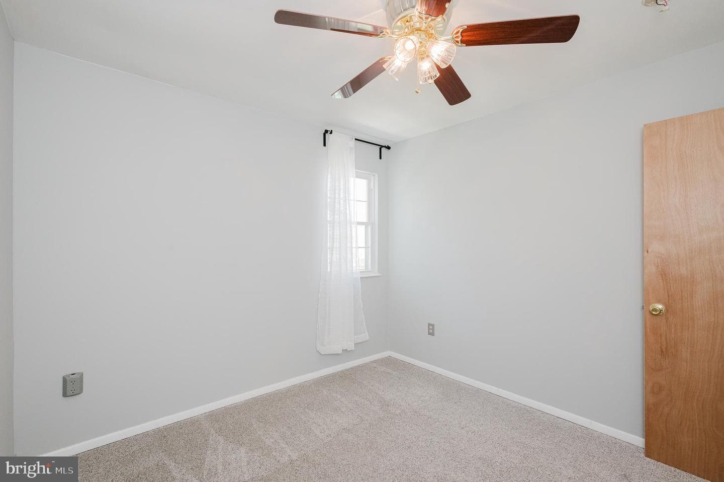 406 Laburnum Road photo 26