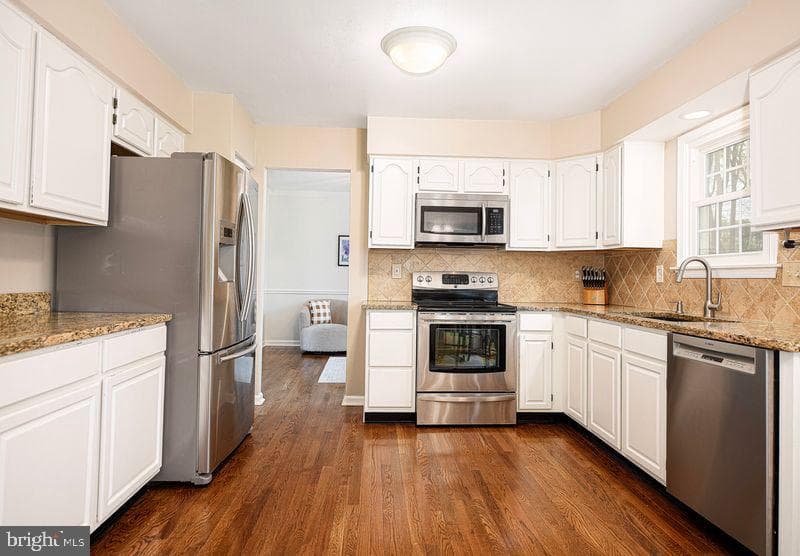 2314 Chantaway Court photo 10