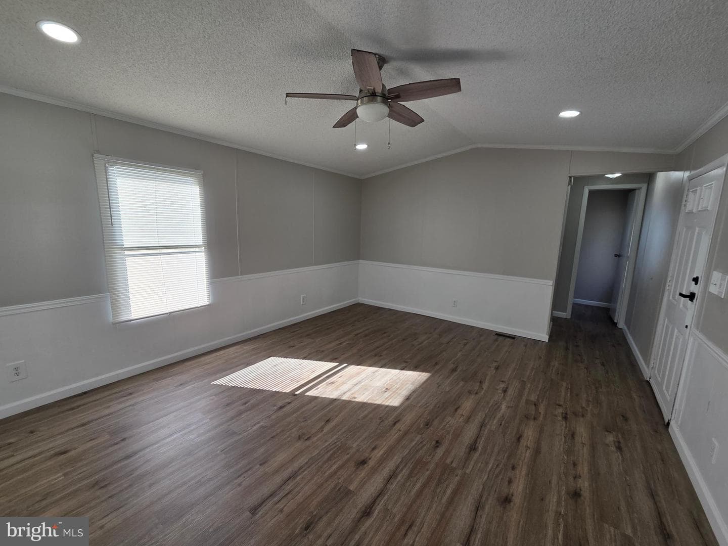 245 Golf Drive photo 9