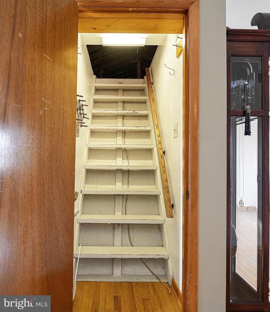 405 Harrington Road photo 16