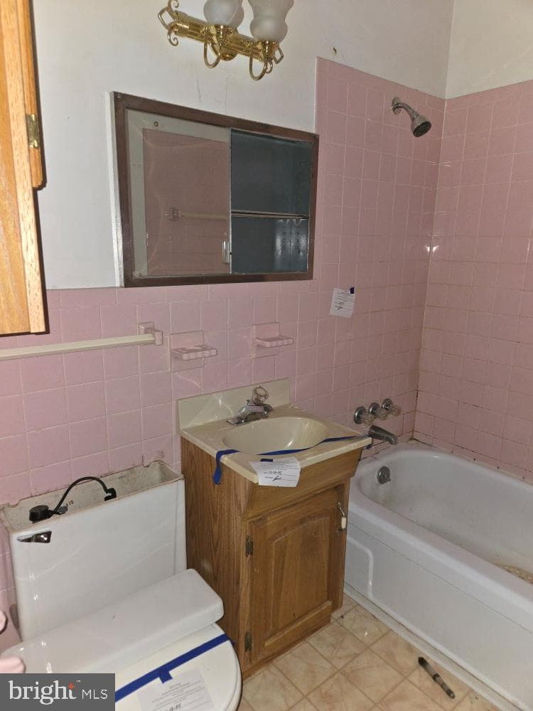 2034 Cherry Court photo 16
