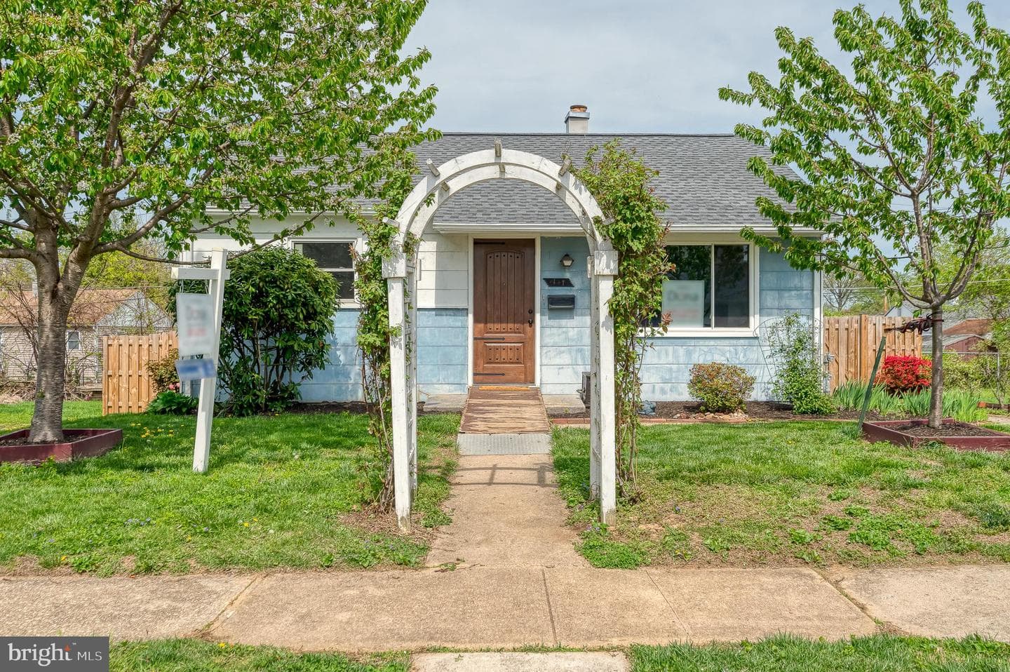 147 Bay Blvd