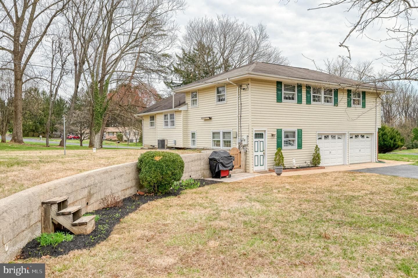 823 Petem Road photo 45