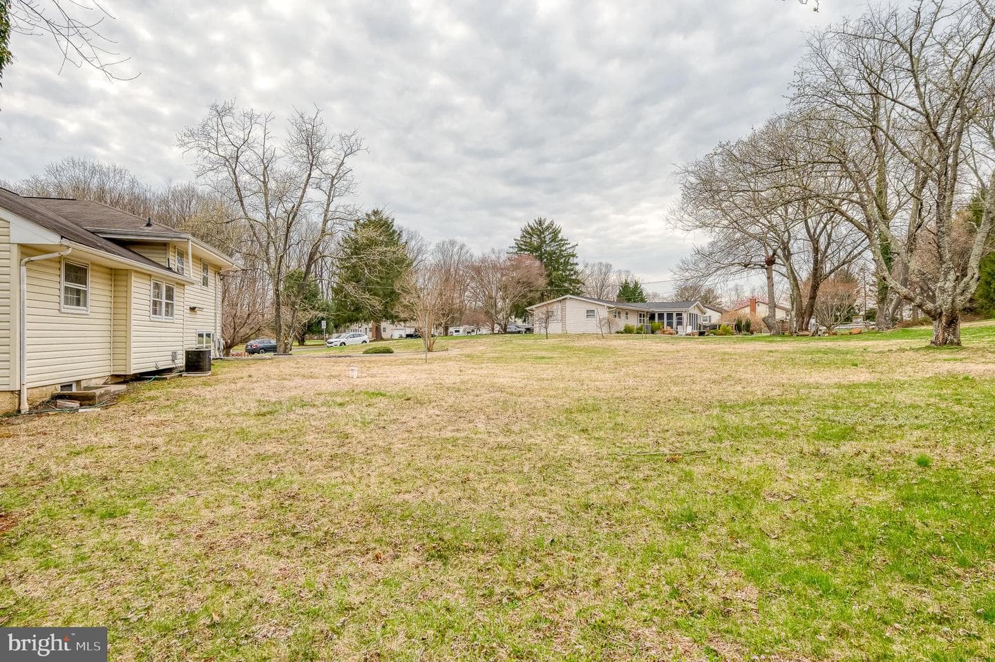 823 Petem Road photo 55