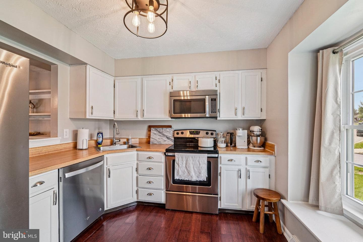 2835 Meredith Court photo 8