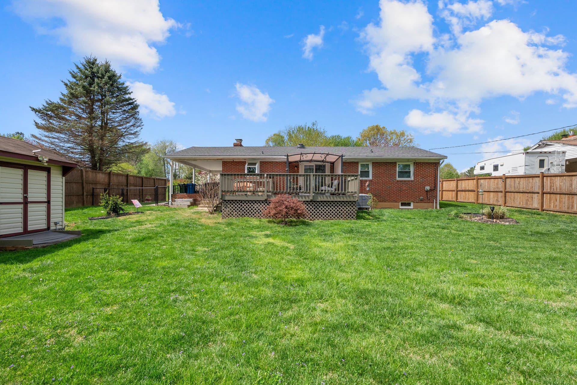 205 Marshall Drive photo 33
