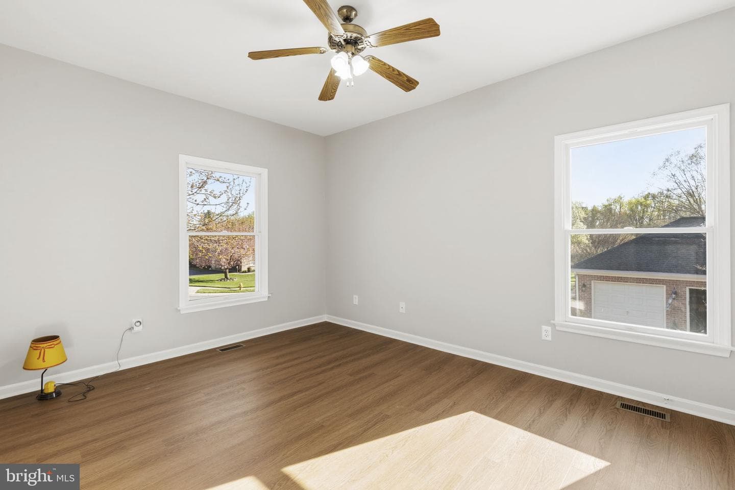 904 Sidehill Drive photo 23