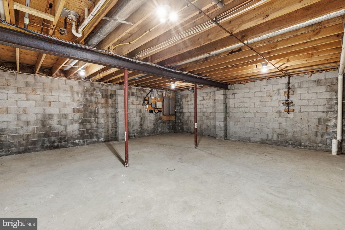 904 Sidehill Drive photo 38