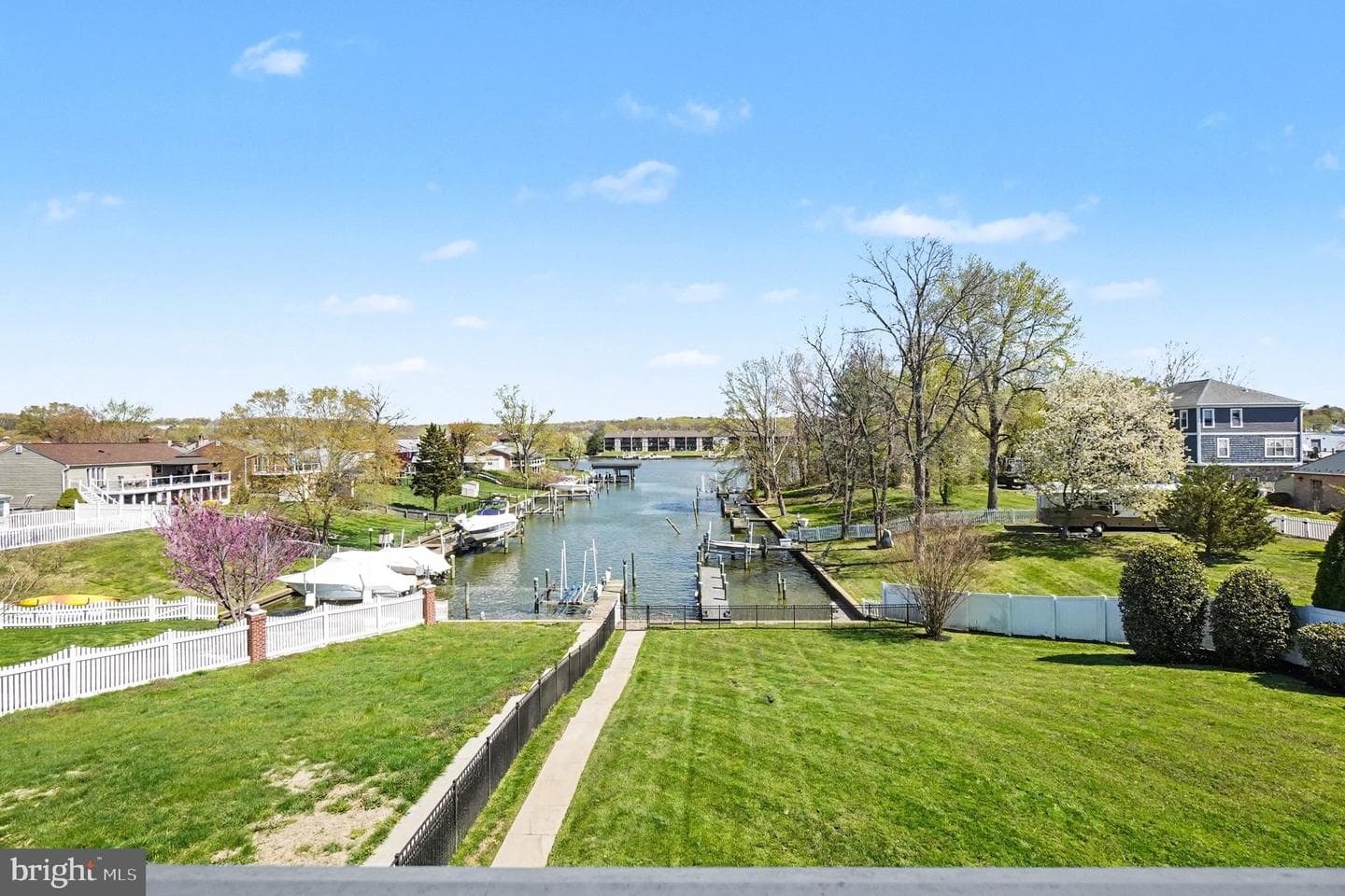 427 Shore Drive photo 3