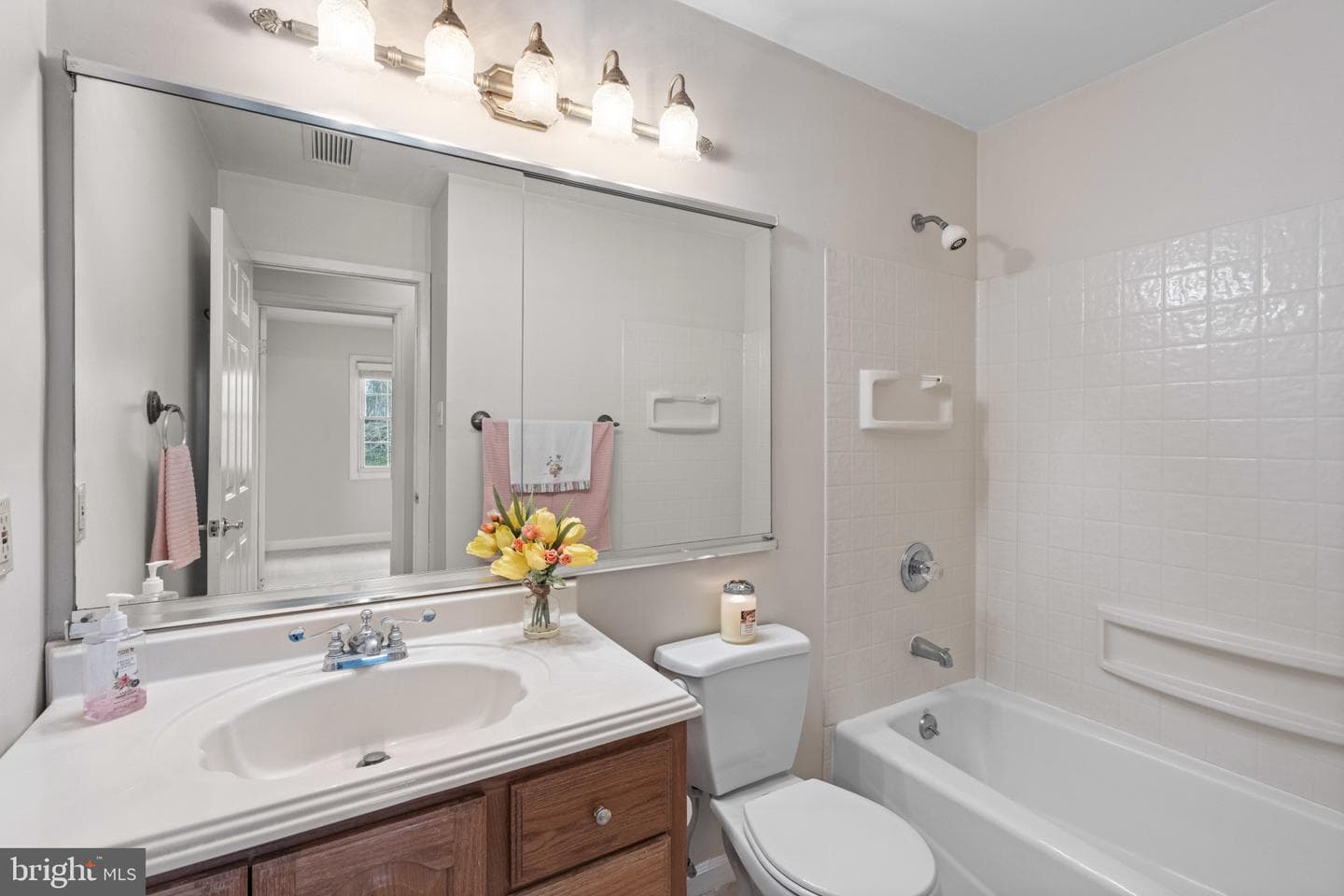603 Falconbridge Drive photo 12