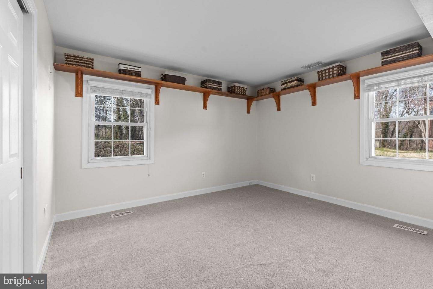 603 Falconbridge Drive photo 17
