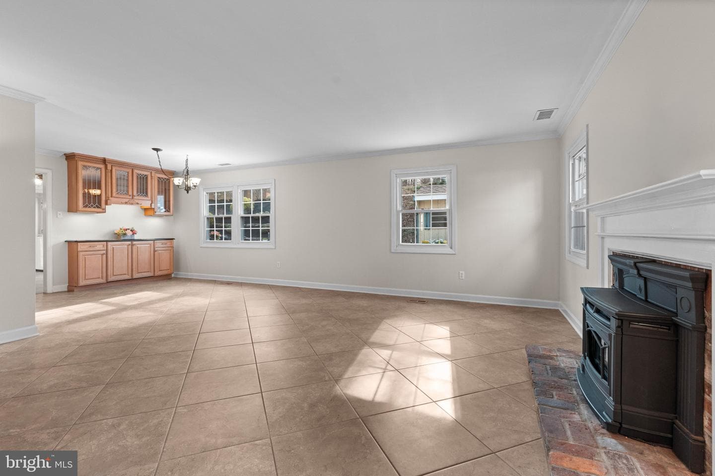603 Falconbridge Drive photo 8