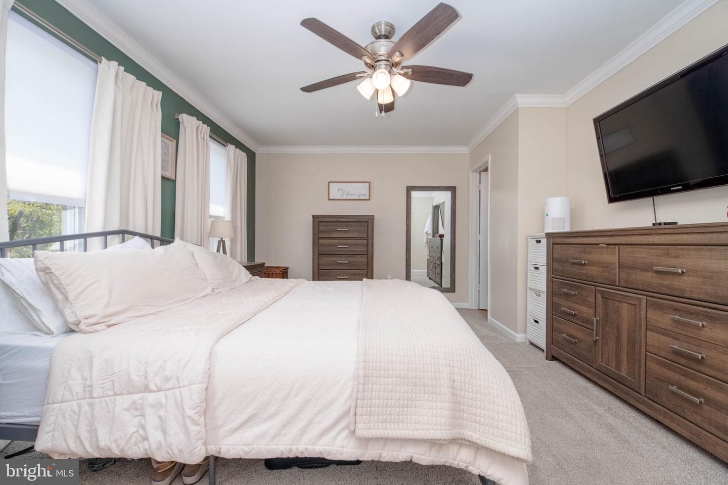 212 Haynes Court photo 24
