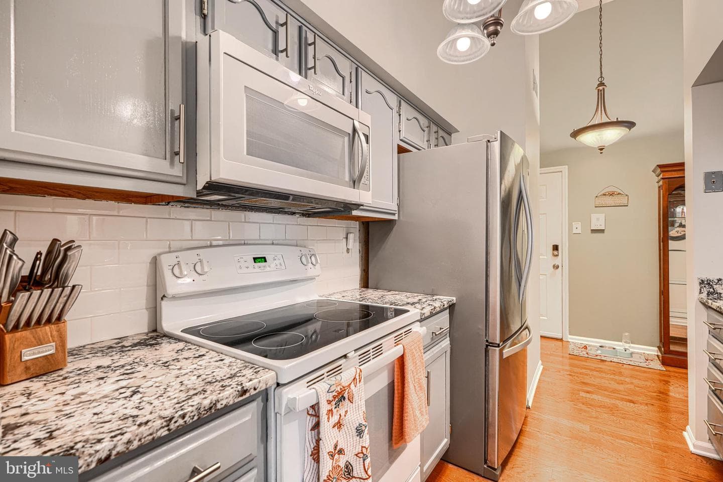 902 Jessicas Lane #902-K photo 14