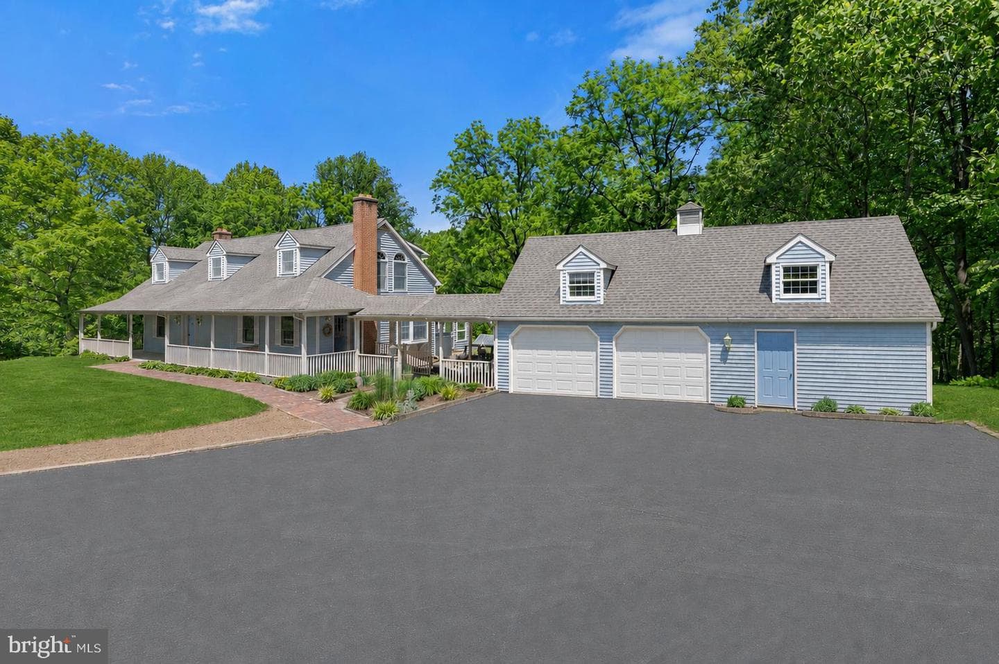 2712 Crystal Lane
