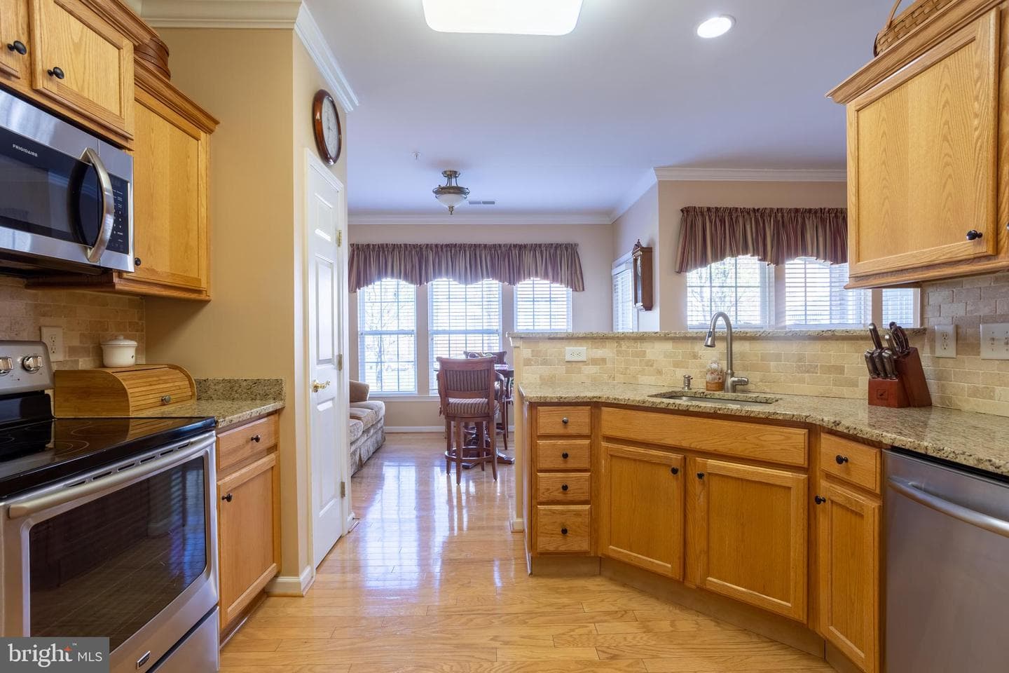 205 Kings Crossing Cir Apt 1B photo 14
