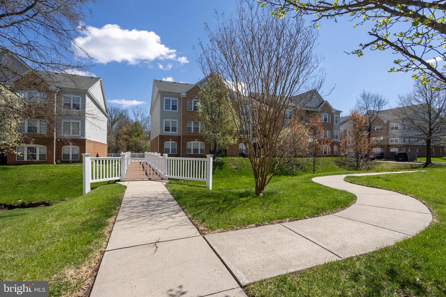 205 Kings Crossing Cir Apt 1B photo 42