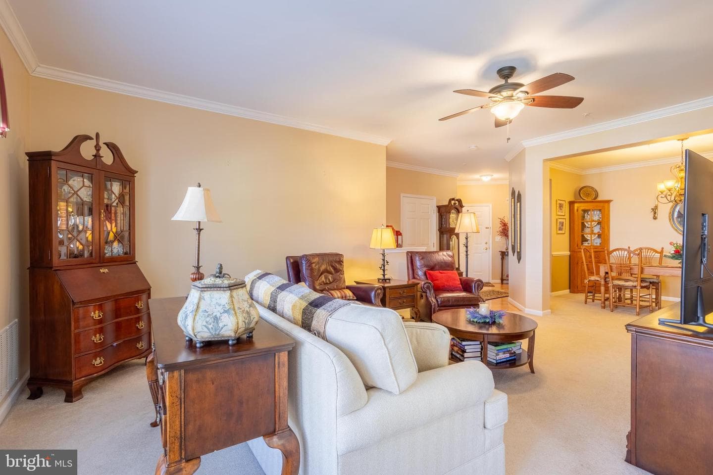 205 Kings Crossing Cir Apt 1B photo 9