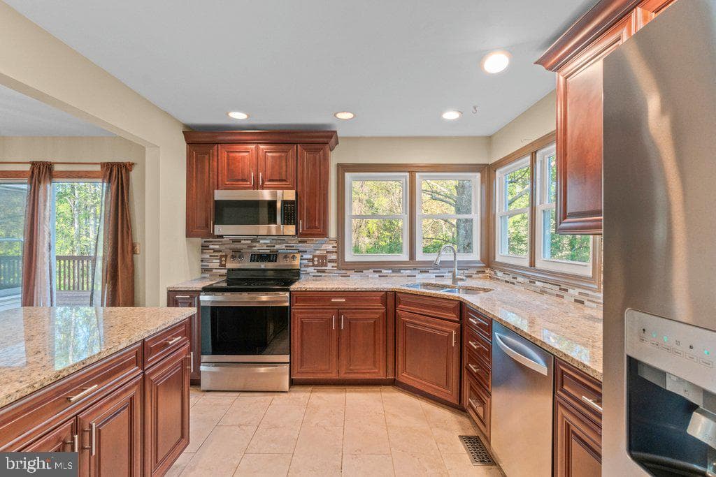 311 Rolling Knoll Drive photo 17