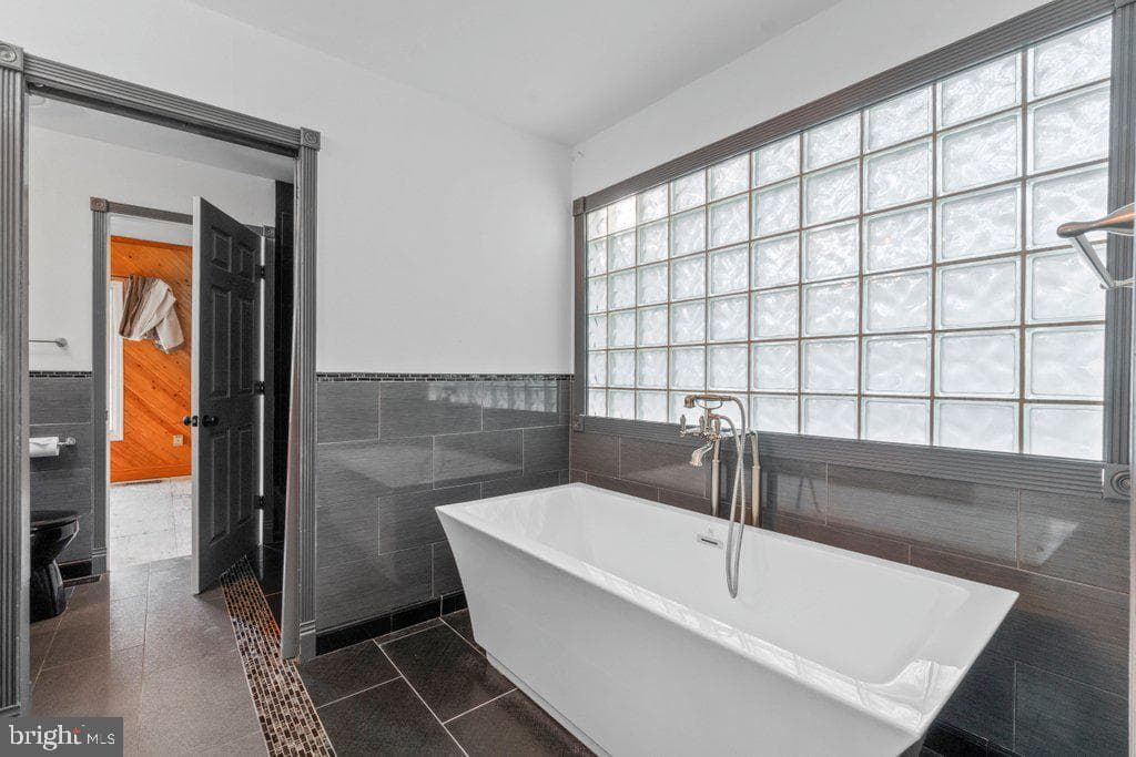 311 Rolling Knoll Drive photo 28