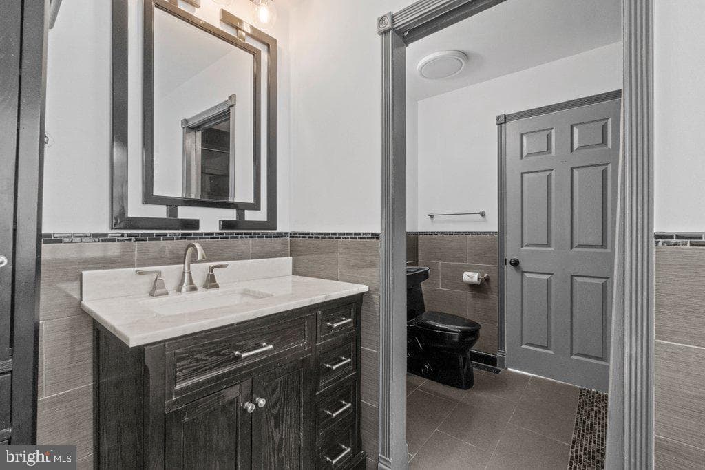 311 Rolling Knoll Drive photo 29