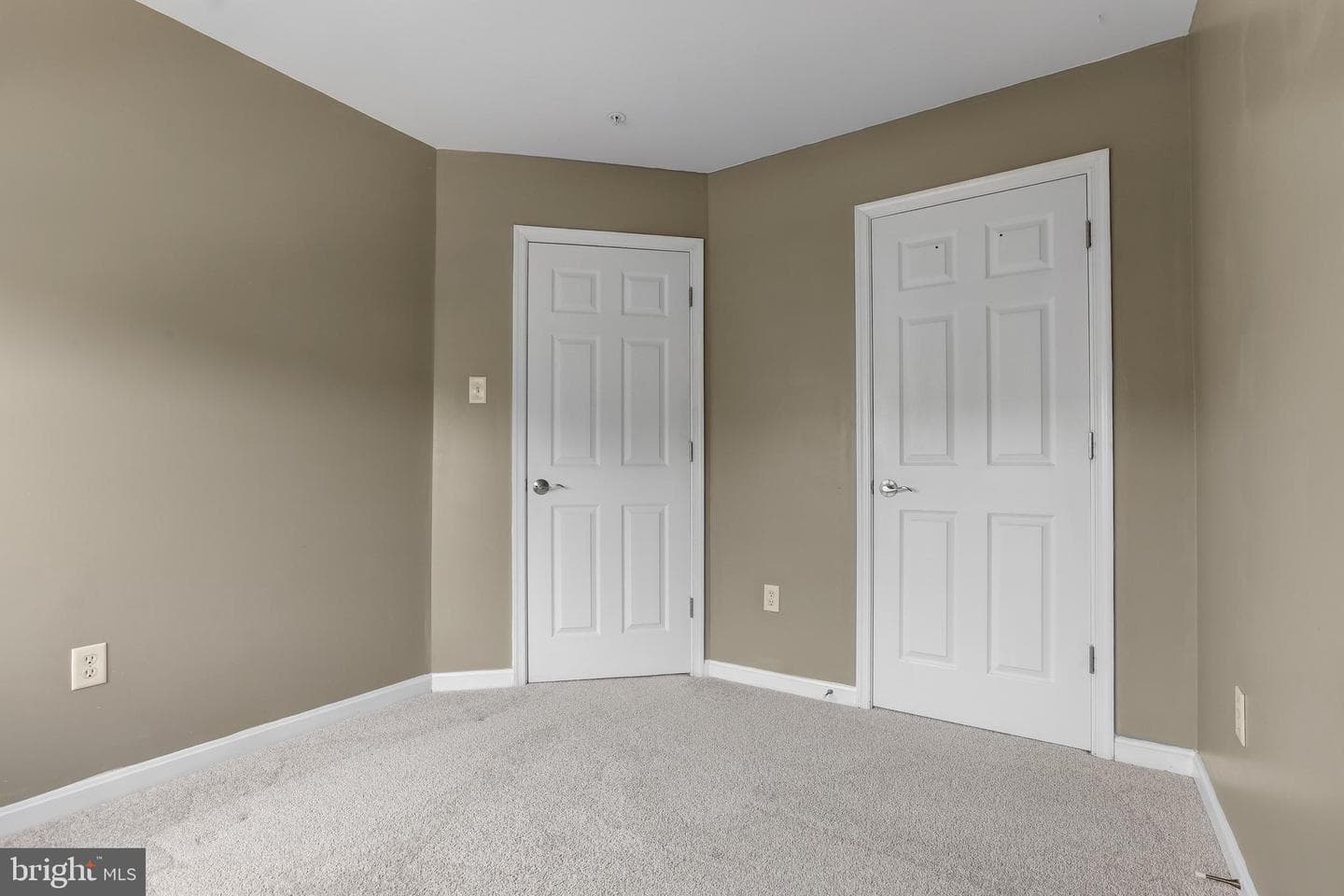 767 Shallow Ridge Court photo 27