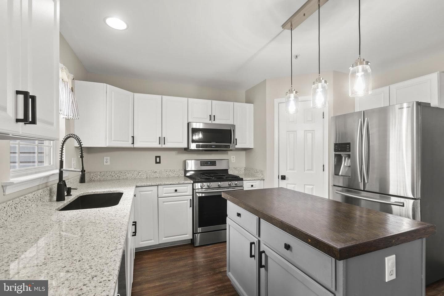 767 Shallow Ridge Court photo 8