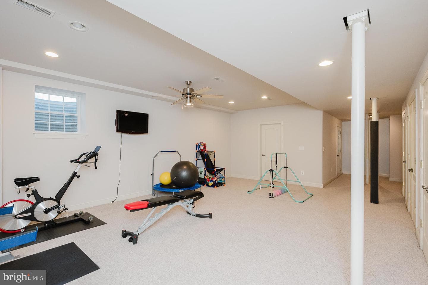1216 Bluebird Court W photo 71