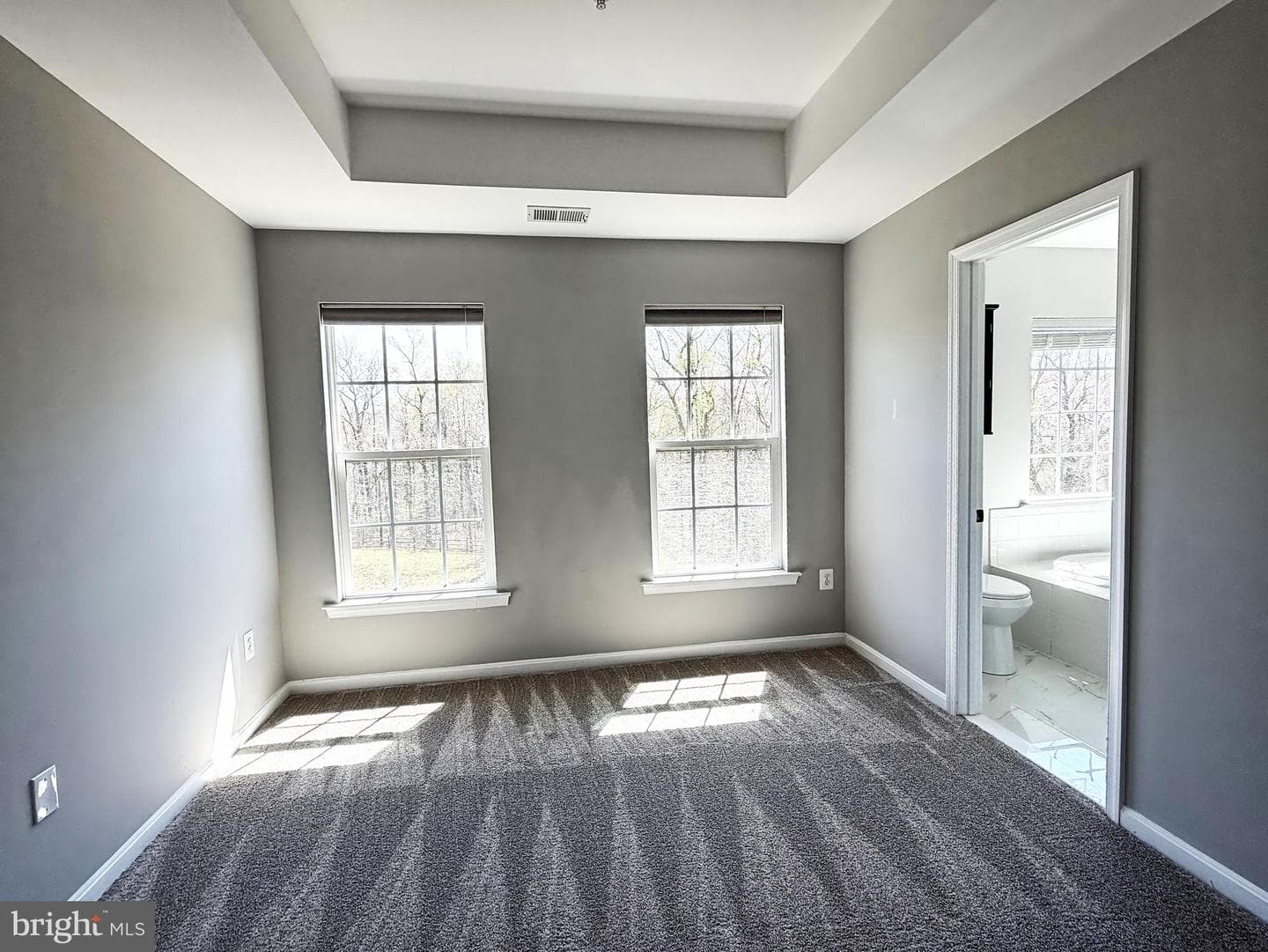 1816 Graymount Way photo 10