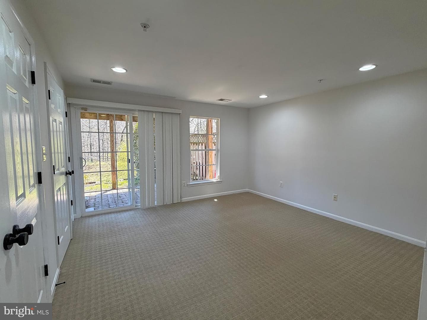 1816 Graymount Way photo 18