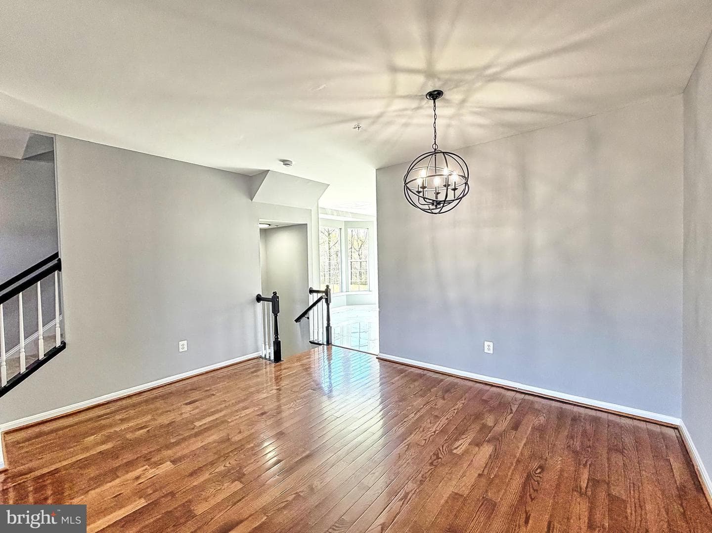 1816 Graymount Way photo 4