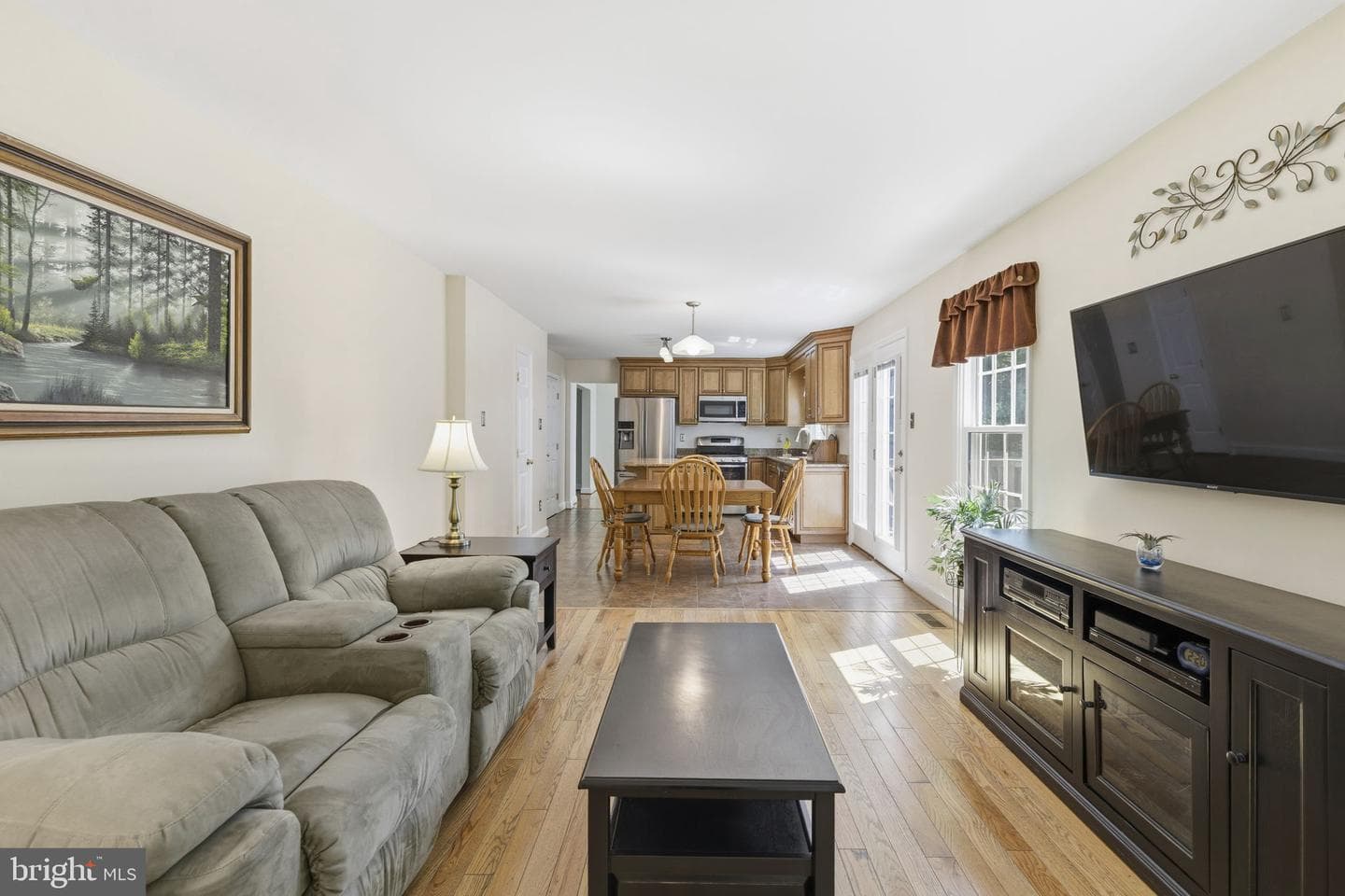 533 Inglewood Road photo 17