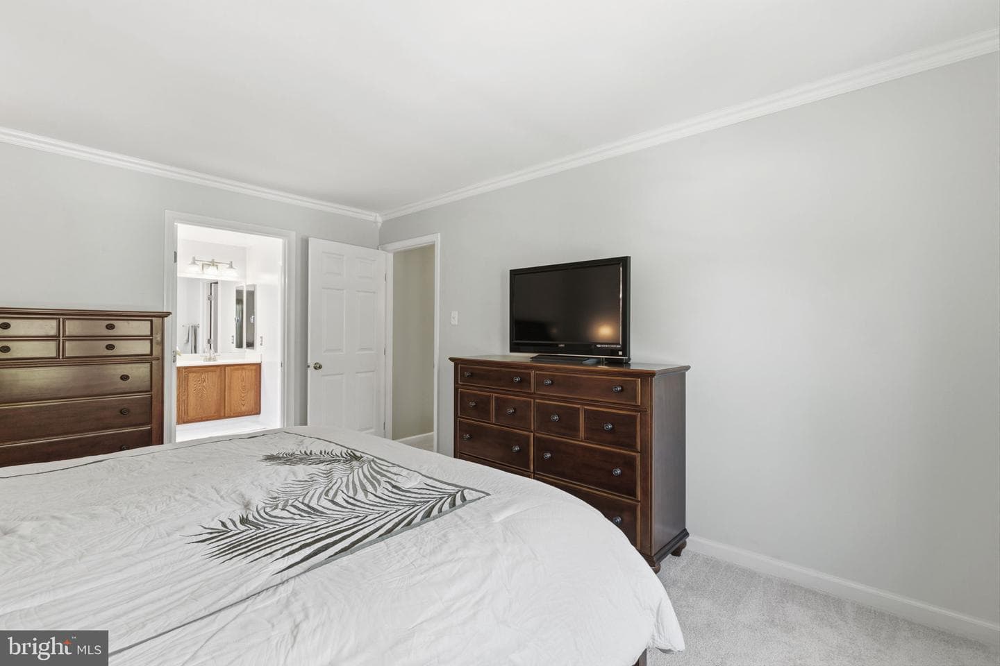 533 Inglewood Road photo 21