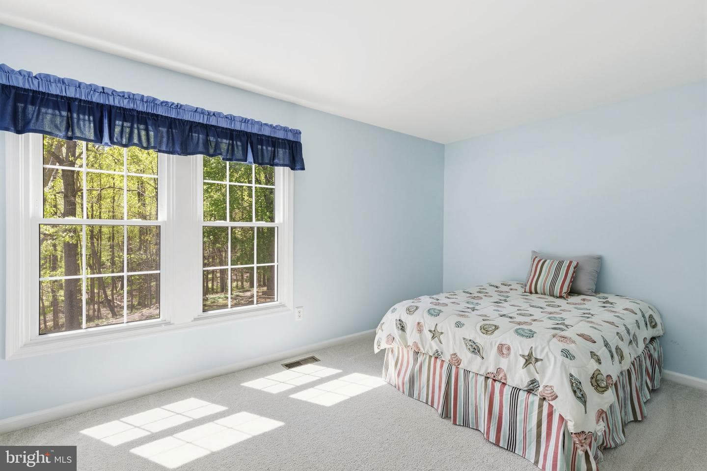 533 Inglewood Road photo 24